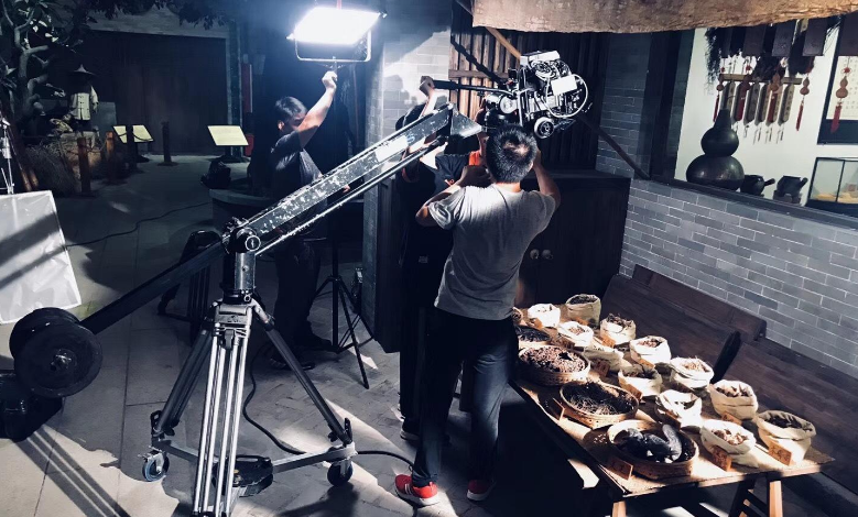 公司宣传片拍摄什么软件?(图1) 公司宣传片拍摄环境图