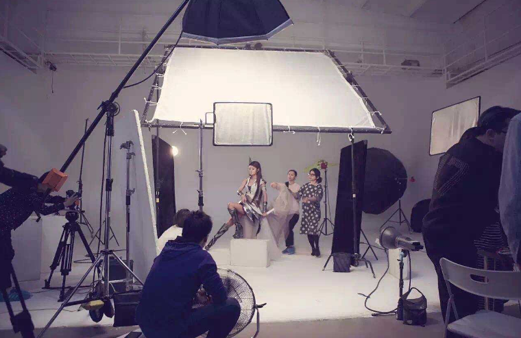 taptap点点绝地大逃杀拍摄后期调色影响影片质量(图1) taptap点点绝地大逃杀拍摄后期调色效果图