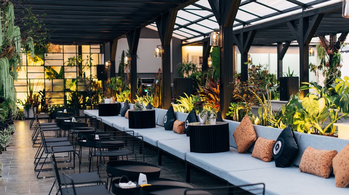 咖啡店宣传片拍摄场景图