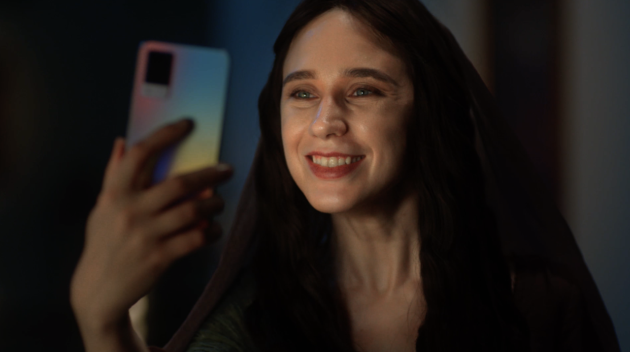 手机产品宣传片拍摄制作需要需要准备的工作?(图1) 手机产品宣传片拍摄效果图