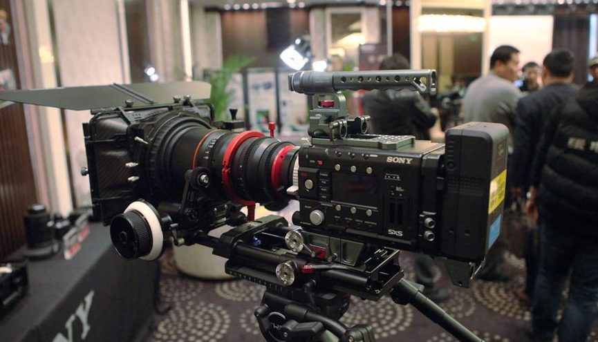 如何把握演员表情,在宣传片视频拍摄中展现最佳效果(图1) 如何把握演员表情,在宣传片视频拍摄中展现最佳效果(图1)